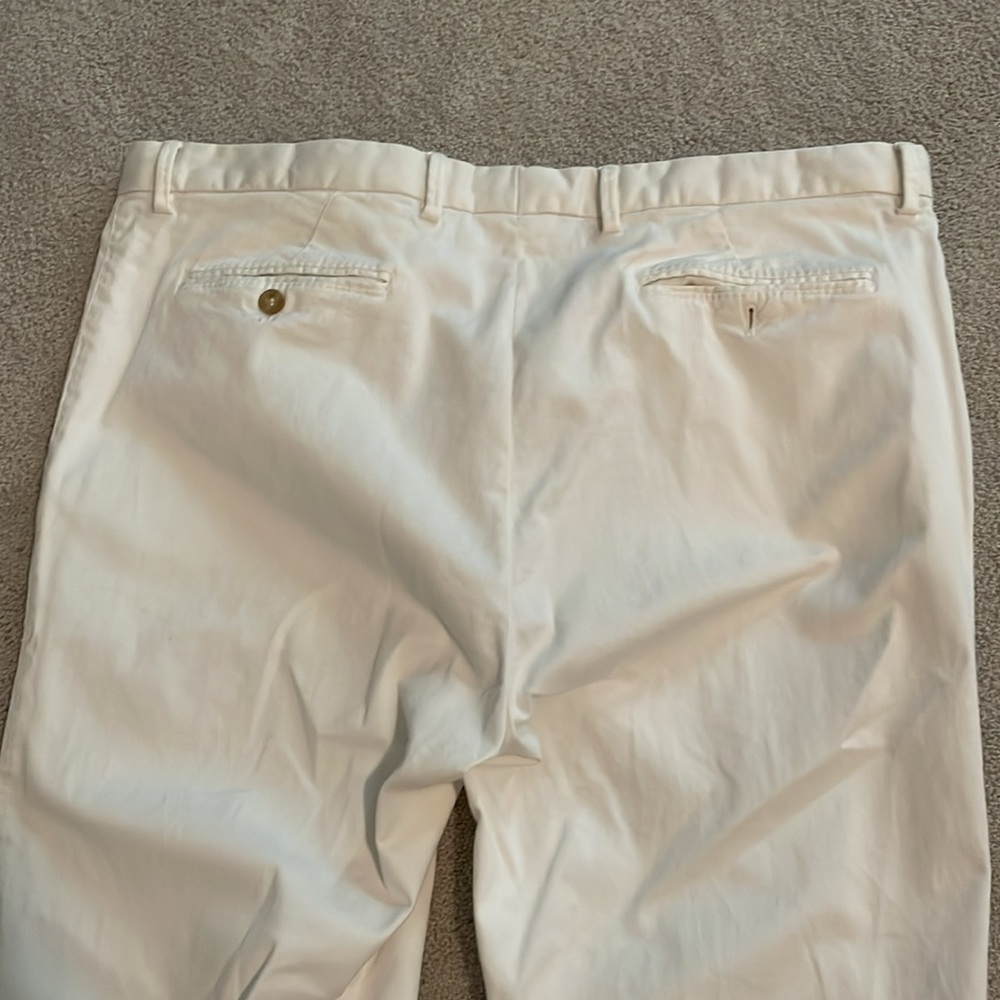 Vineyard Vines white chinos - Picture 3 of 7